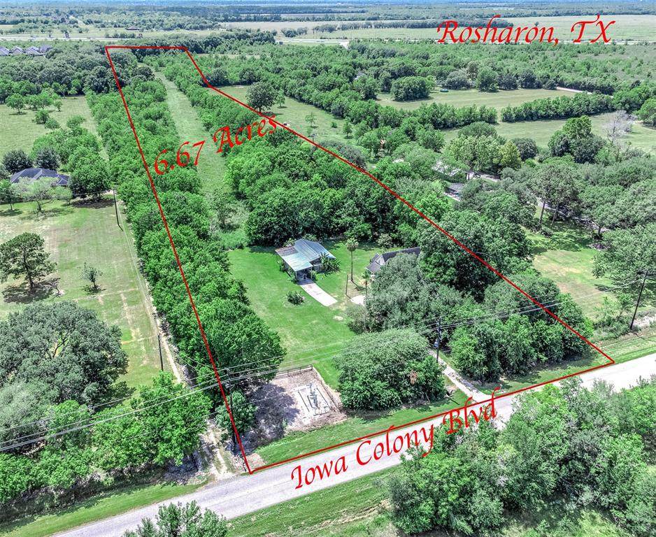 9112 Iowa Colony Boulevard - Photo 1