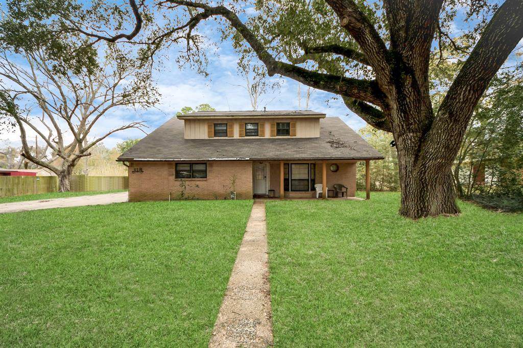 318 Elm Street - Photo 1