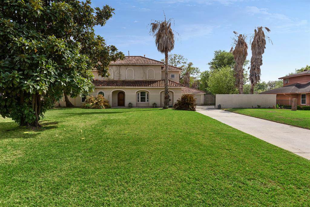 3708 Macgregor Way - Photo 1