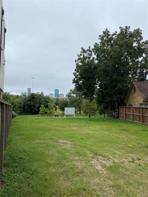 2128 White Oak Drive - Photo 1