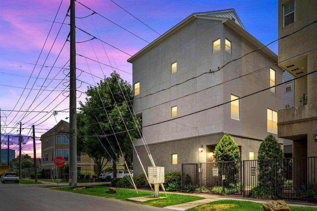1802 Mason Street - Photo 1