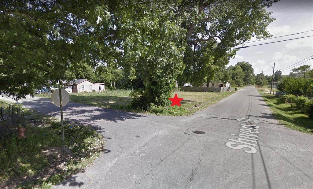 637 Shivers Street - Photo 1