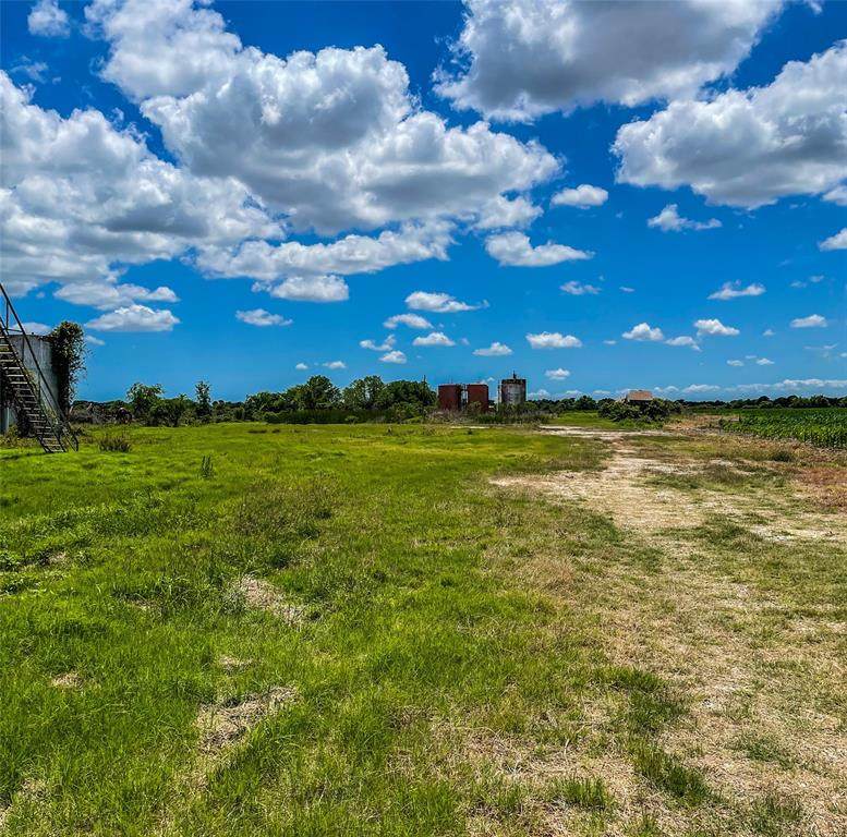 4249 Fm 1593 - Photo 1
