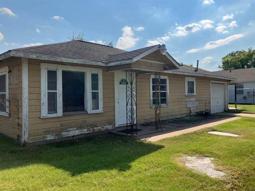 1118 Collingsworth Street - Photo 1