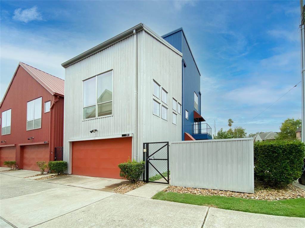 2605 Calumet Street - Photo 1