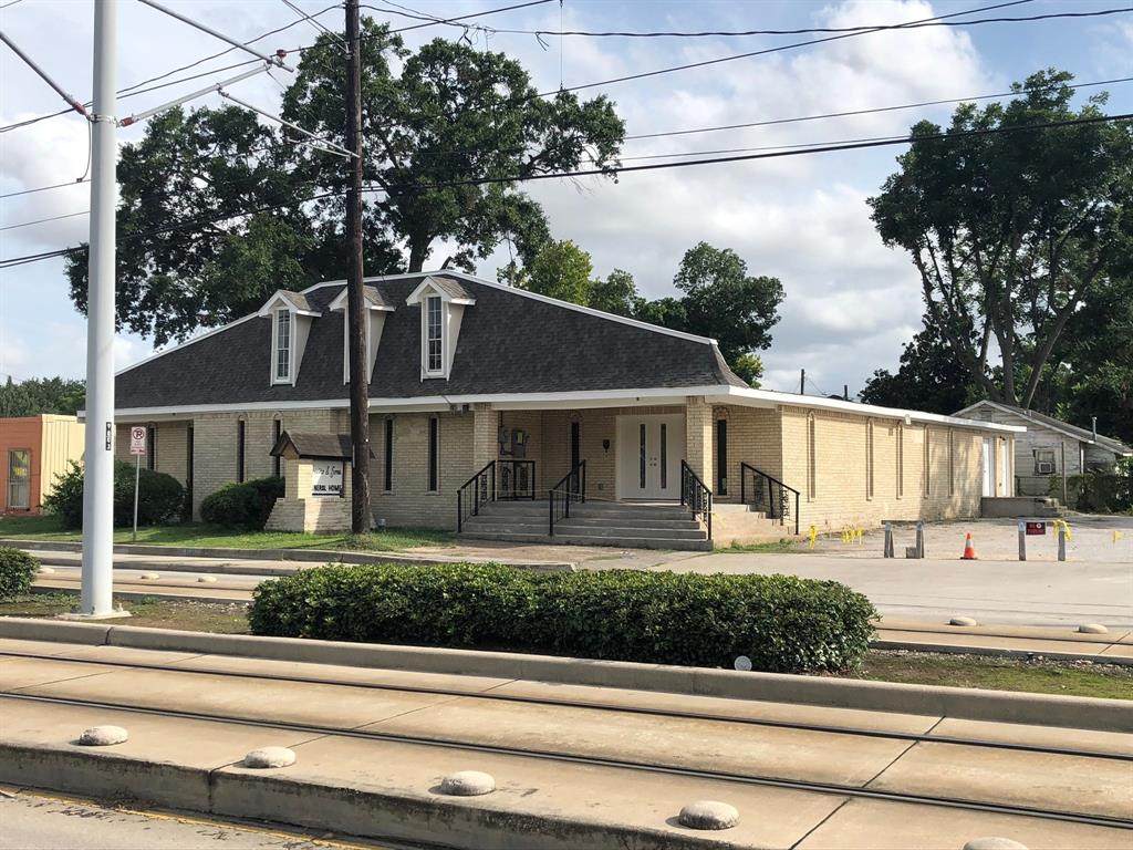 3911 Fulton Street - Photo 1