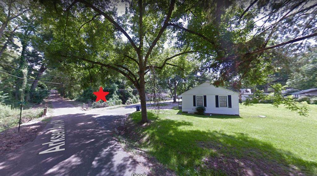 144 Arksen Avenue - Photo 1