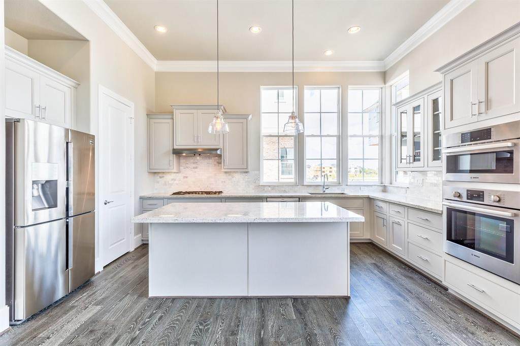 10758 Craigshead Drive - Photo 1