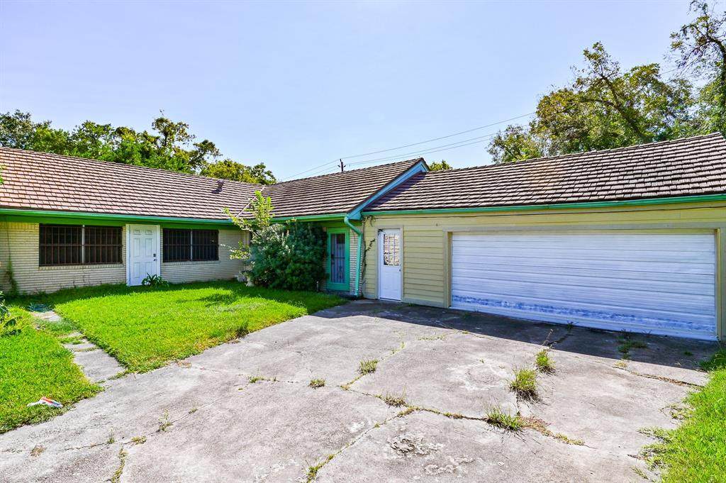 5032 Madalyn Lane - Photo 1
