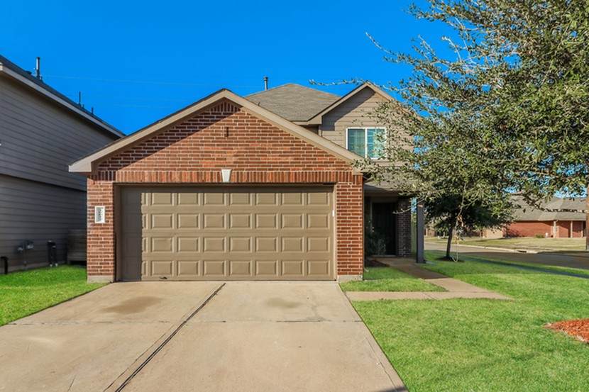 19014 Moynihan Drive - Photo 1