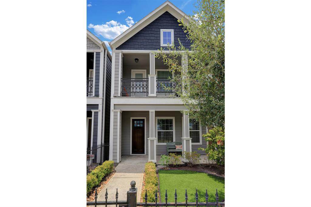1118 24th Street - Photo 1