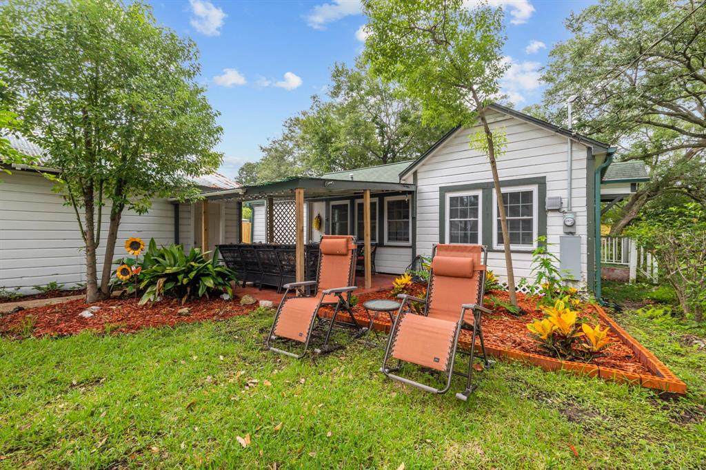 404 3rd Street - Photo 1