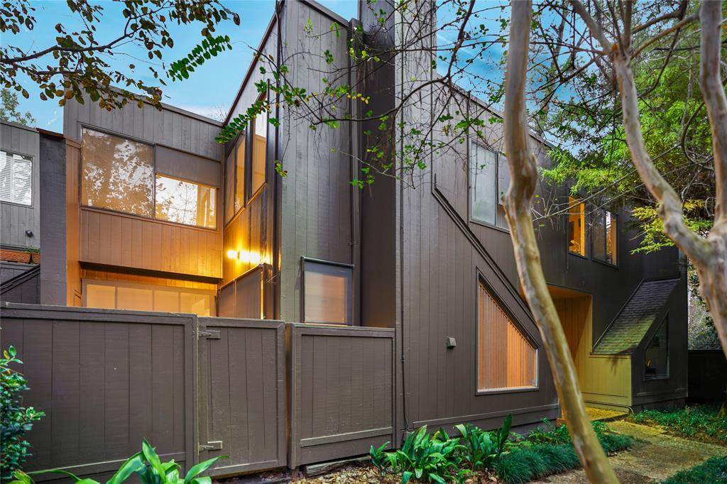 188 Litchfield Lane - Photo 1