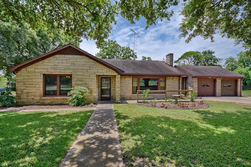 1045 15th Street - Photo 1