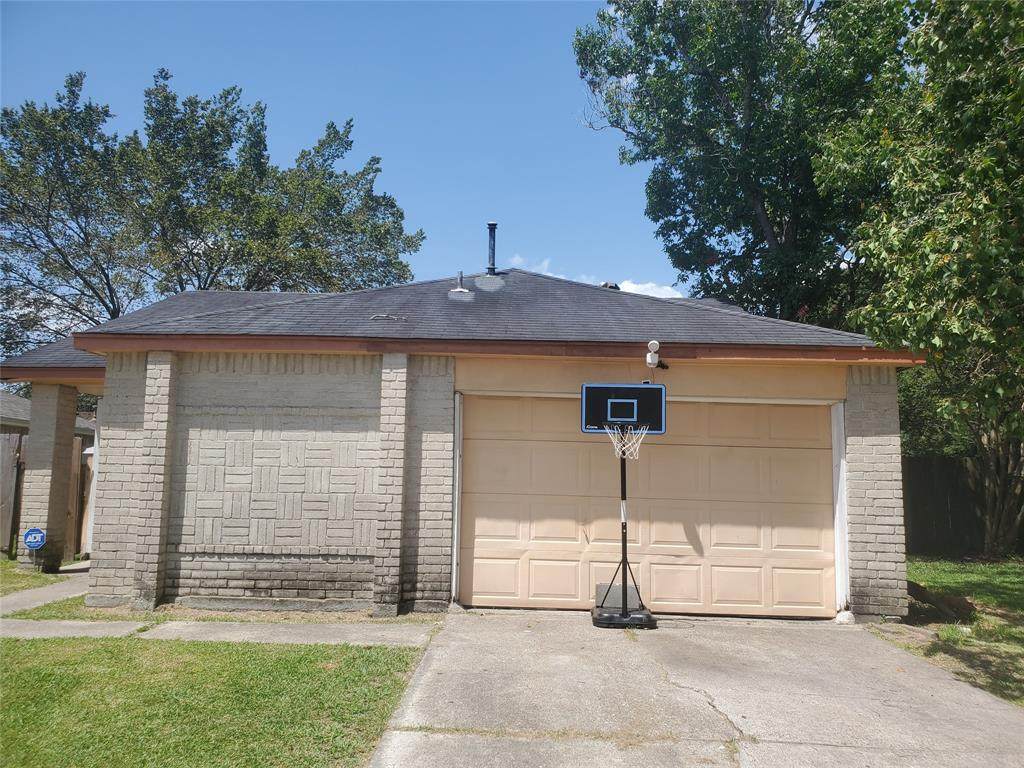 8607 Crystal Cove Court - Photo 1