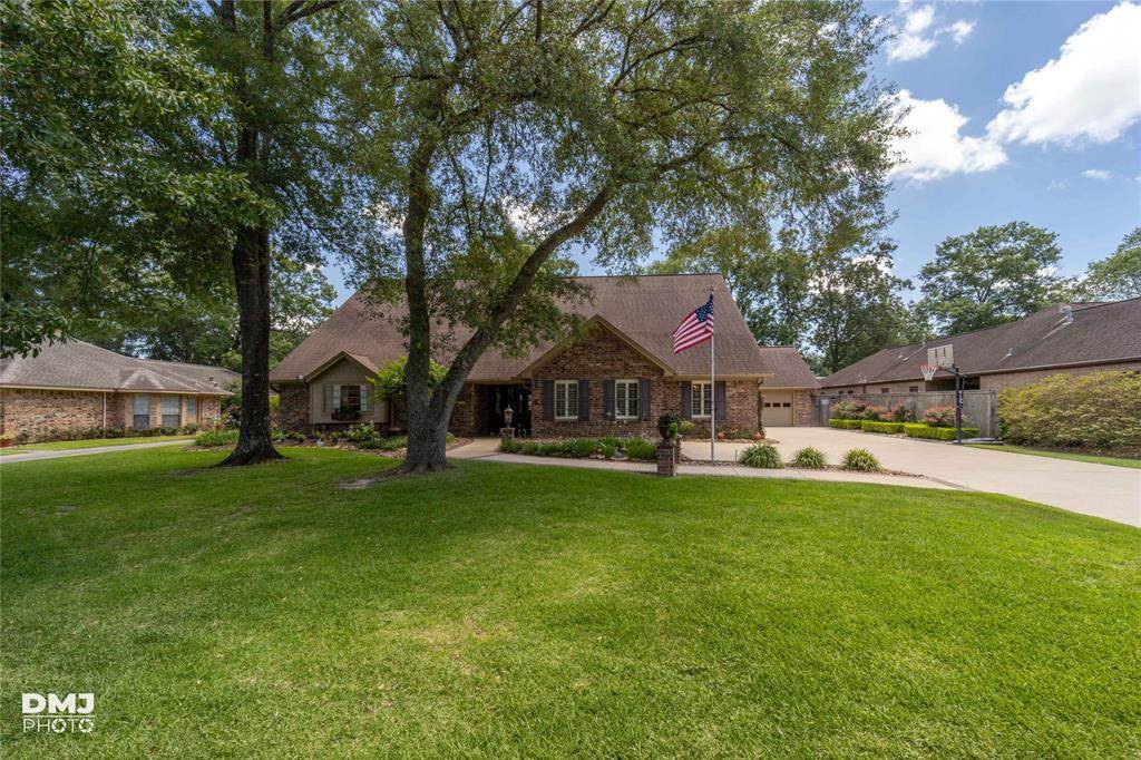 1550 Belvedere Drive - Photo 1