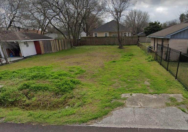 3818 Lehall Street - Photo 1