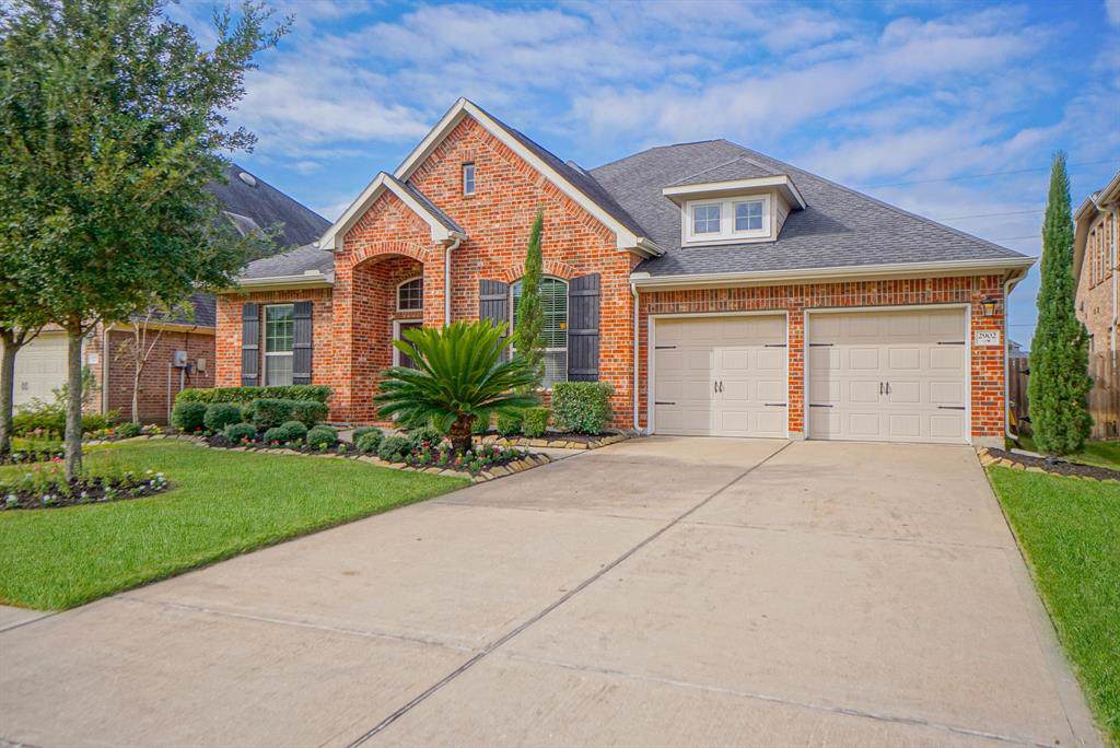 2902 Red Maple Drive - Photo 1