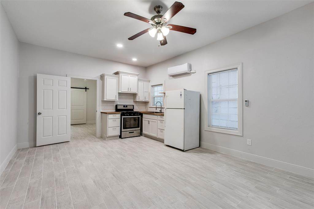 7133 Avenue C - Photo 1