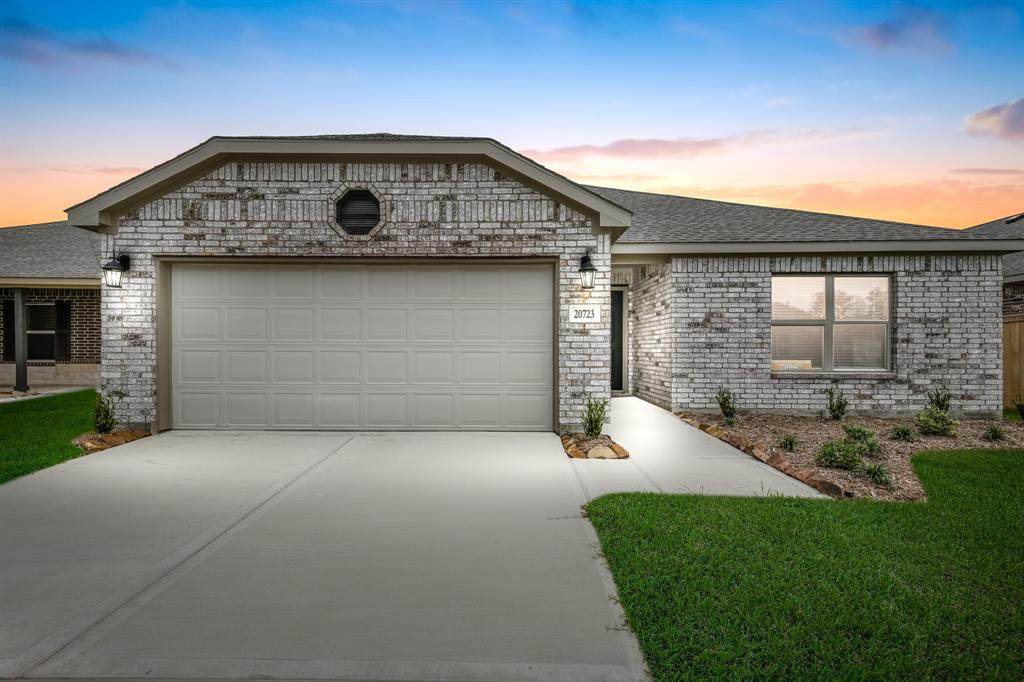 20723 Southern Woods Lane - Photo 1