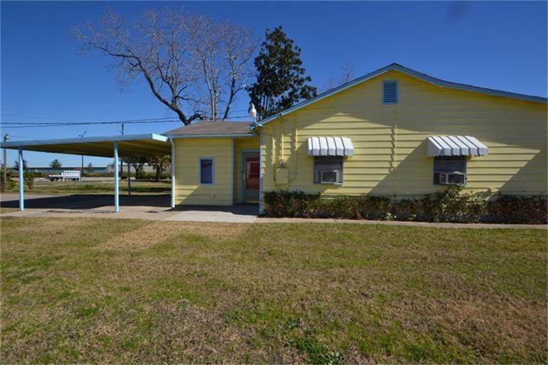 4319 Main Street - Photo 1