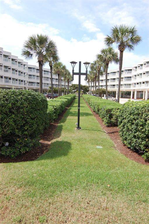 6102 Seawall Boulevard - Photo 1