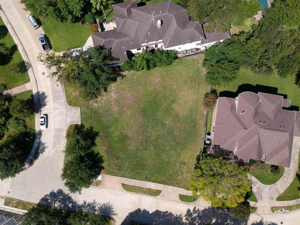 9002 Cliffwood Drive - Photo 1