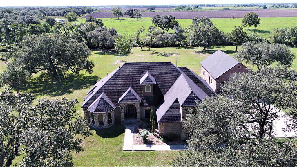289 Grand Oak Drive - Photo 1