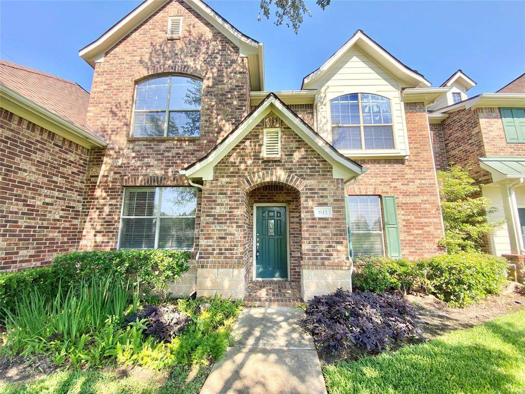 611 Sierra Breeze - Photo 1