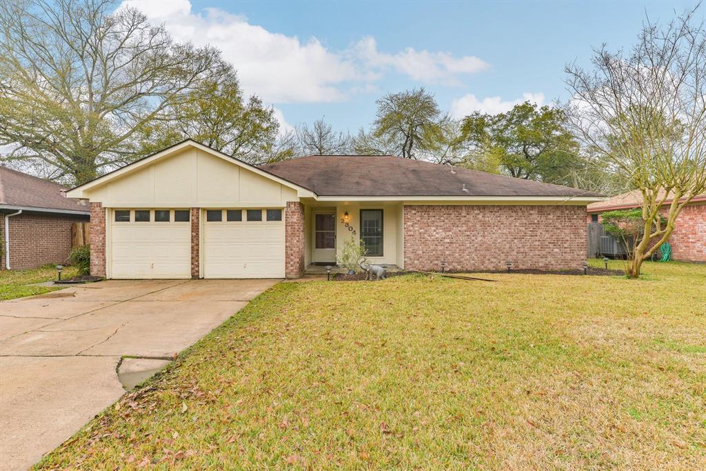 2304 Cambridge Court - Photo 1