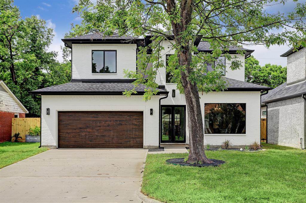 407 Graceland Street - Photo 1