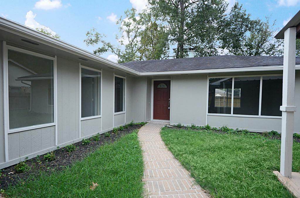 427 Dorsal Way - Photo 1