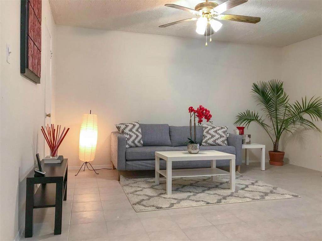 2718 Violet Street - Photo 1