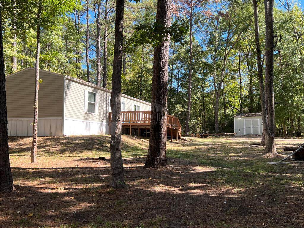 996 Pinegrove Road - Photo 1