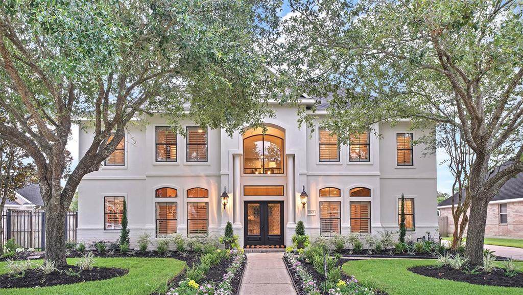 2307 Champion Drive - Photo 1
