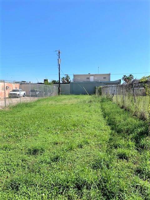 3813 Sealy Street - Photo 1