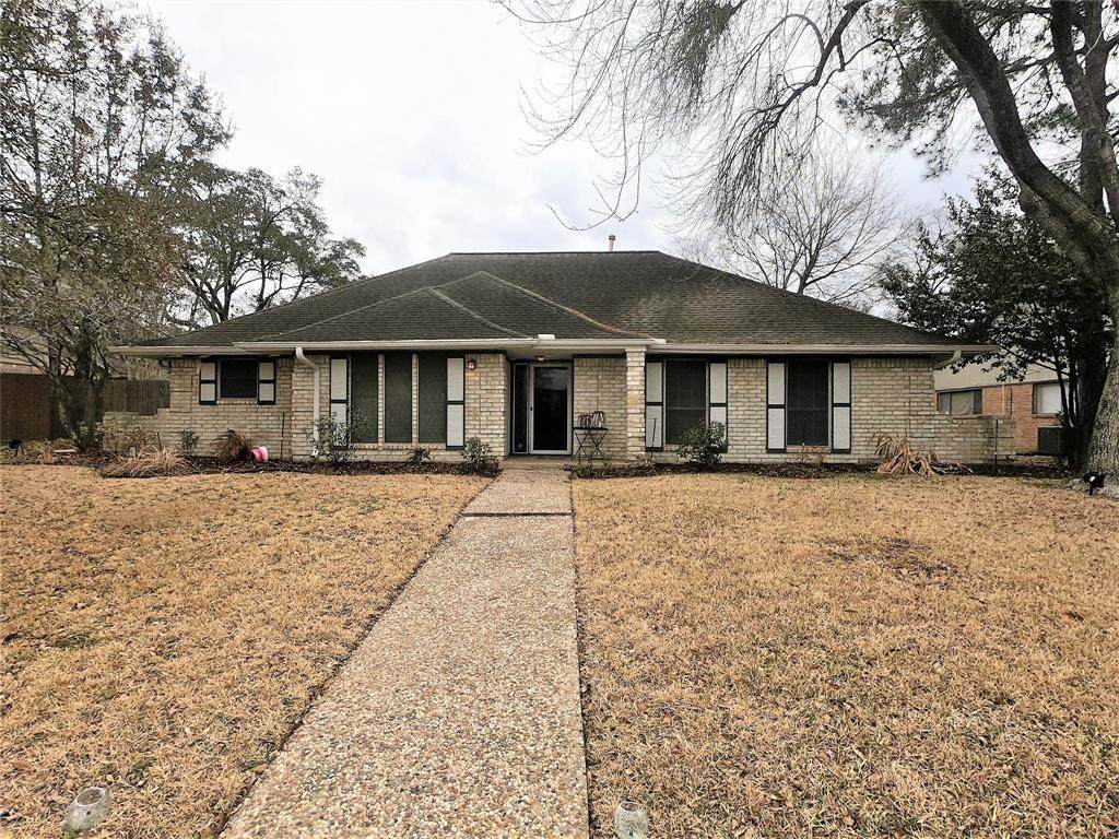 211 Rennie Drive - Photo 1