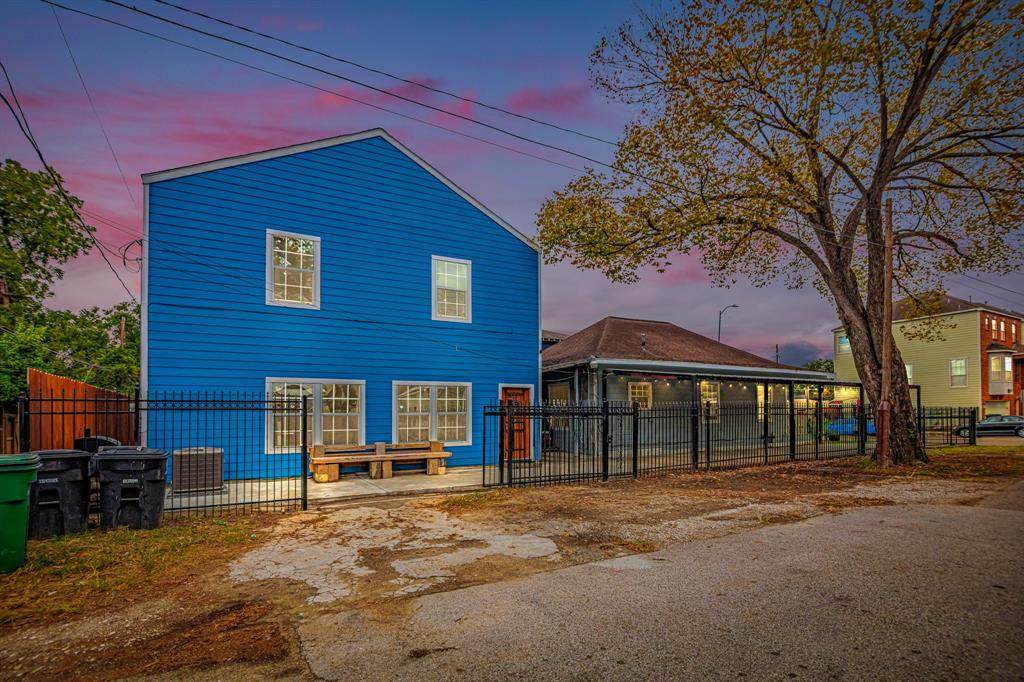 301 Tabor Street - Photo 1