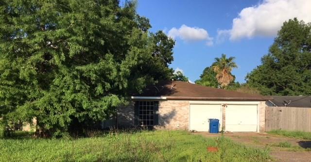 5113 Bayou Drive - Photo 1
