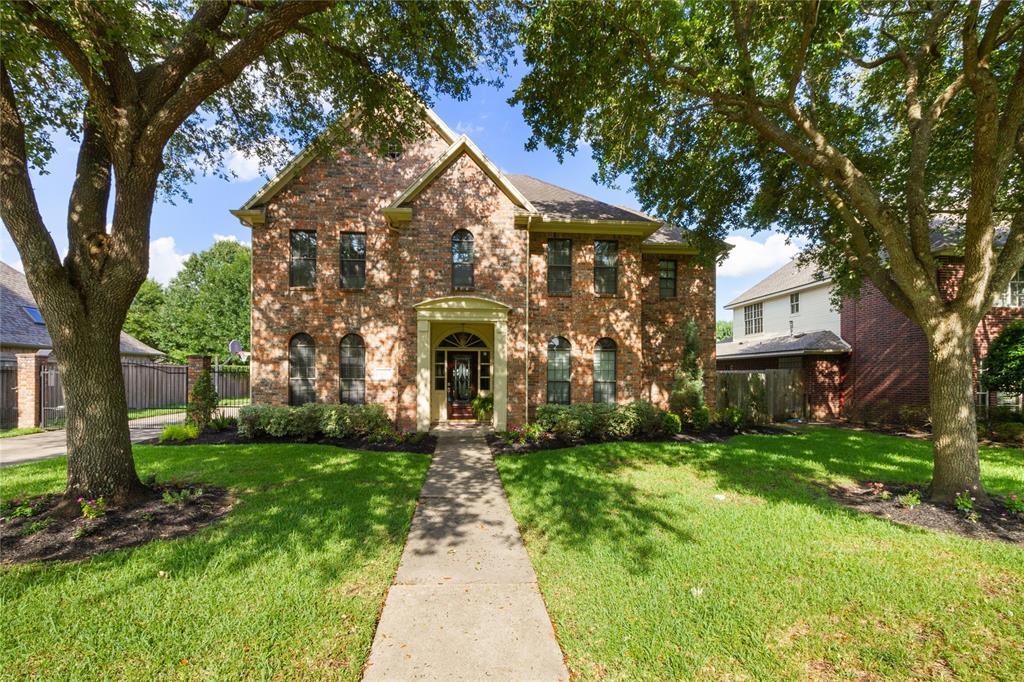 4827 Baywood Drive - Photo 1