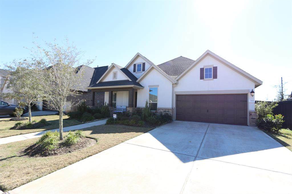 715 Honeybush Dr - Photo 1