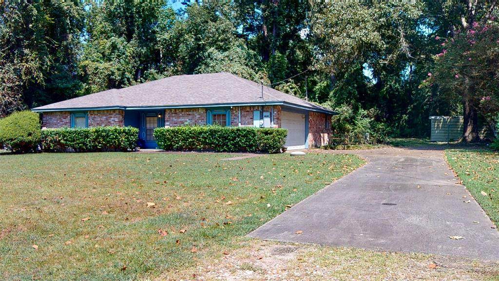 82 County Road 3666 - Photo 1