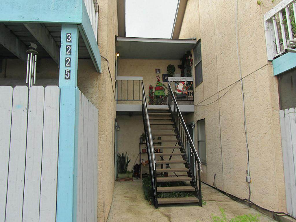 3225 Hirschfield Road - Photo 1