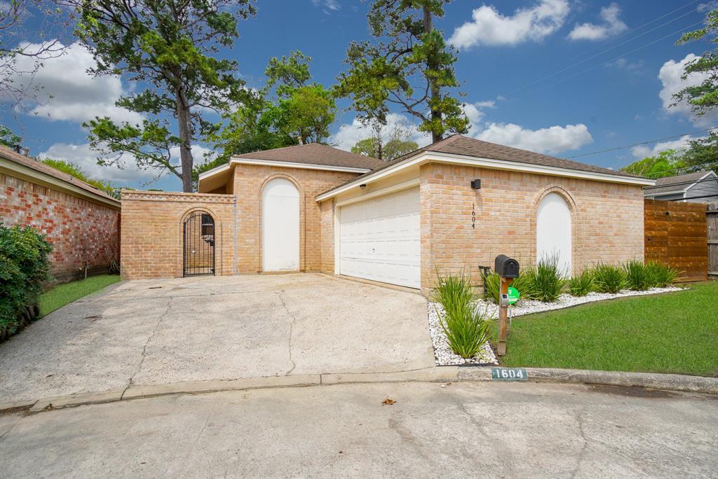 1604 Bodart Circle - Photo 1