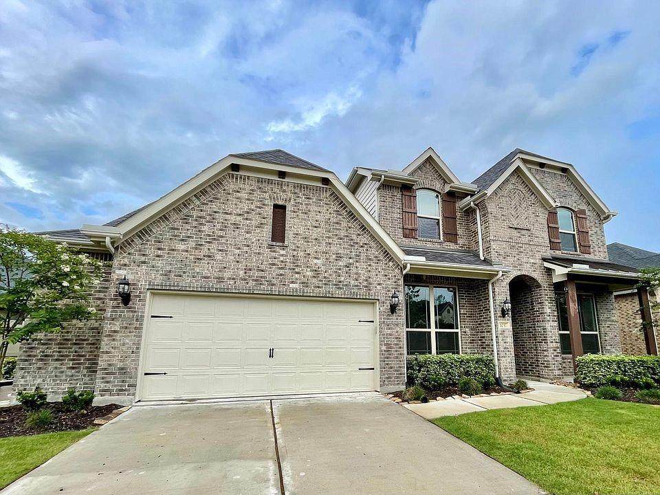 1037 Bat Hawk Court - Photo 1