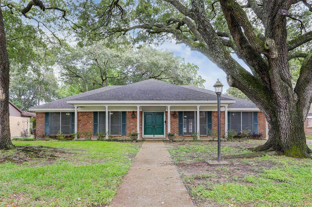 2309 Carriage Lane - Photo 1