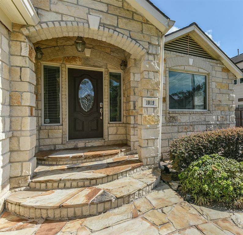 1019 23rd Street - Photo 1