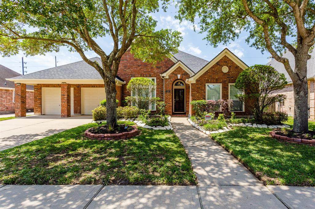 3310 Waters Edge Drive - Photo 1