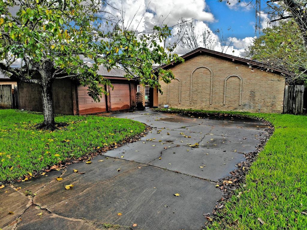 11906 Sagedowne Lane - Photo 1