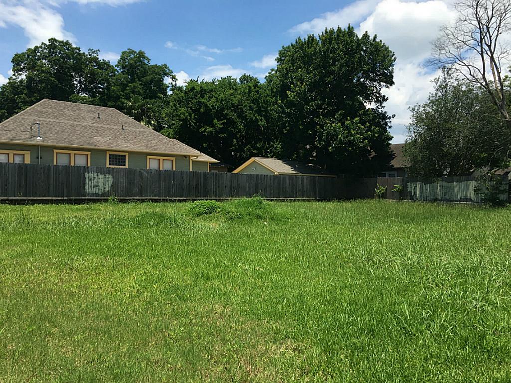 731 25th Street - Photo 1